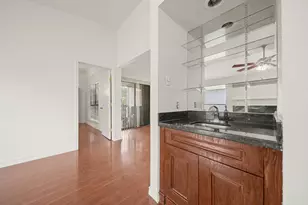 8100 Cambridge St, Houston, TX 77054 - Photo 8