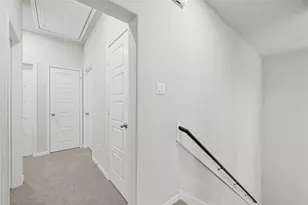 2106 Spring Hollow Dr, Baytown, TX 77521 - Photo 22