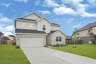 2106 Spring Hollow Dr, Baytown, TX 77521 - Photo 2