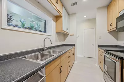 2968 Holly Hall, Houston, TX 77054 - Photo 4