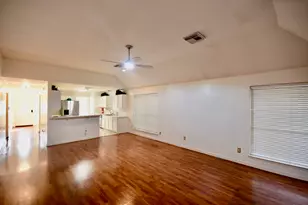 8974 N Deer Meadow Dr, Houston, TX 77071 - Photo 14