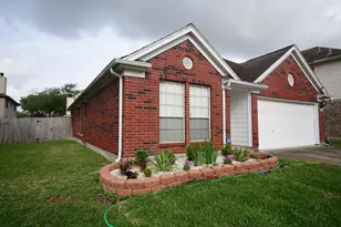 8974 N Deer Meadow Dr, Houston, TX 77071 - Photo 2