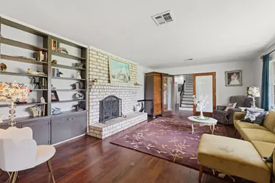 401 Clearview Avenue, Friendswood, TX 77546 - Photo 4