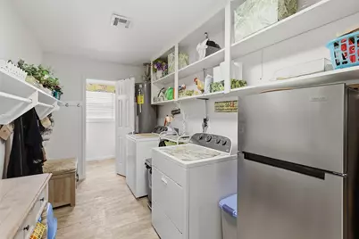 401 Clearview Avenue, Friendswood, TX 77546 - Photo 24