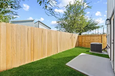 7704 Sealey Street, Houston, TX 77088 - Photo 18