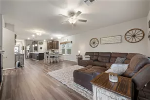 13010 Red Blossom Cir, Tomball, TX 77375 - Photo 4