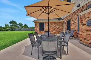 4103 Broadmoor Dr, Mont Belvieu, TX 77523 - Photo 46