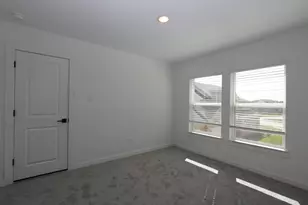 12014 Upper Mdws Ave, Mont Belvieu, TX 77535 - Photo 10
