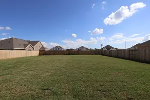 12014 Upper Mdws Ave, Mont Belvieu, TX 77535 - Photo 14