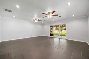 1234 W 31st St, Houston, TX 77018 - Photo 12