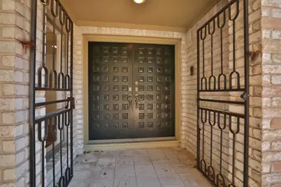 2619 Briarpark Drive, Houston, TX 77042 - Photo 4