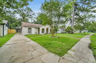 23122 Whispering Willow Dr, Spring, TX 77373 - Photo 8