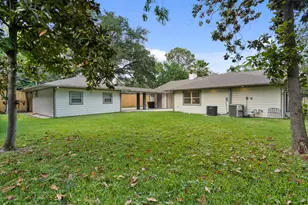 2402 Chimney Rock Rd, Houston, TX 77056 - Photo 34
