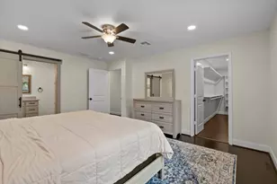 2402 Chimney Rock Rd, Houston, TX 77056 - Photo 16