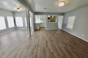 702 Narcissus Rd, Clear Lake Shores, TX 77565 - Photo 6