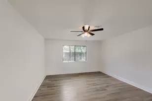 205 Morningside Dr, Friendswood, TX 77546 - Photo 4