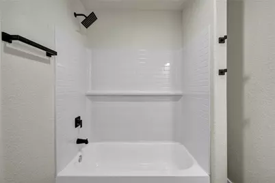 1127 W 4th Street, Freeport, TX 77541 - Photo 16