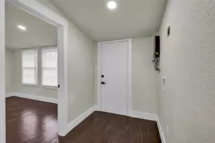 1127 W 4th St, Freeport, TX 77541 - Photo 26
