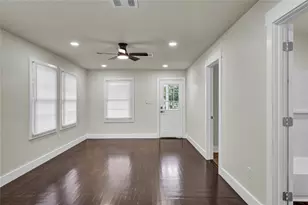 1127 W 4th St, Freeport, TX 77541 - Photo 6