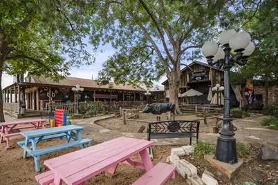 628 Foster Street, Tomball, TX 77375 - Photo 38