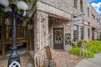 628 Foster Street, Tomball, TX 77375 - Photo 34