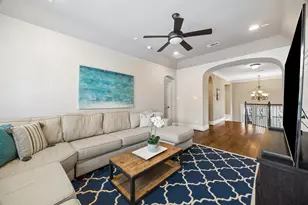 1360 Chippendale Rd, Houston, TX 77018 - Photo 22