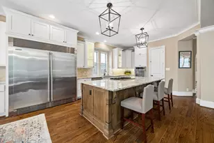 1360 Chippendale Rd, Houston, TX 77018 - Photo 8