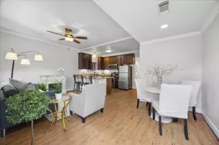 611 E 20th St, Houston, TX 77008 - Photo 4