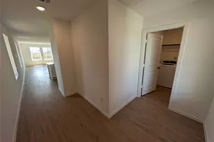 2923 Summer Breeze Wy, Angleton, TX 77515 - Photo 4