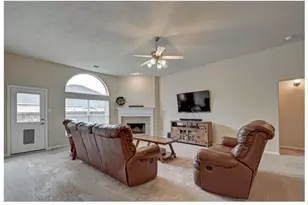 2203 Winchester Lake, Rosenberg, TX 77471 - Photo 6