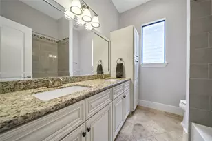 5806 Petty St, Houston, TX 77007 - Photo 26