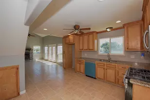 710 6th St, San Leon, TX 77539 - Photo 16