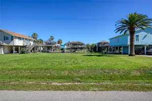 16523 Bahama Way, Galveston, TX 77554 - Photo 1