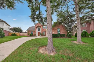 2314 Avery Park Dr, Sugar Land, TX 77498 - Photo 2