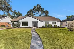 9723 Moorberry Ln, Houston, TX 77080 - Photo 2