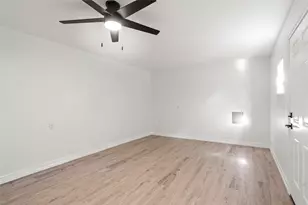 5425 Jeffrey St, Dickinson, TX 77539 - Photo 38