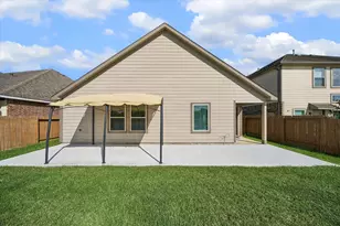429 Lake Line Dr, Alvin, TX 77511 - Photo 26