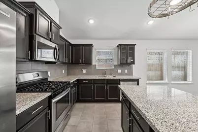 429 Lake Line Drive, Alvin, TX 77511 - Photo 6