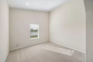 429 Lake Line Dr, Alvin, TX 77511 - Photo 14