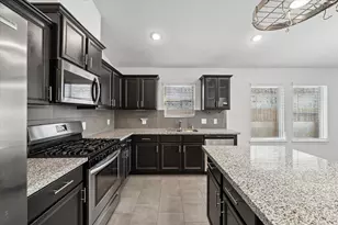 429 Lake Line Dr, Alvin, TX 77511 - Photo 6
