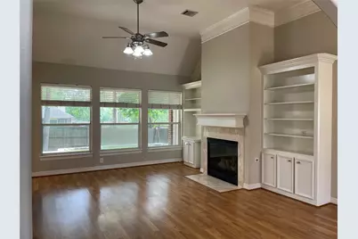 15480 Constellation Circle W, Willis, TX 77318 - Photo 6