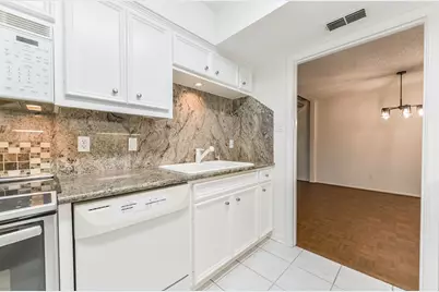 14341 Misty Meadow Ln, Houston, TX 77079 - Photo 20