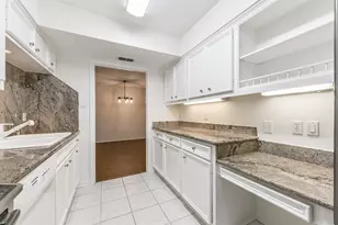 14341 Misty Meadow Ln, Houston, TX 77079 - Photo 18