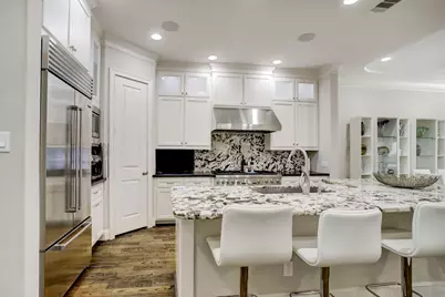 5025 Augusta Street, Houston, TX 77007 - Photo 6