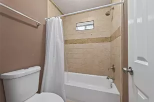 13703 Templar Ln, Sugar Land, TX 77498 - Photo 40
