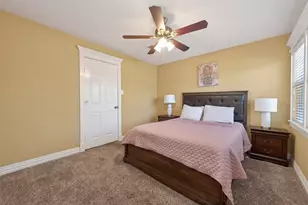 13703 Templar Ln, Sugar Land, TX 77498 - Photo 32