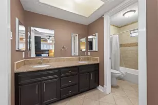 13703 Templar Ln, Sugar Land, TX 77498 - Photo 40