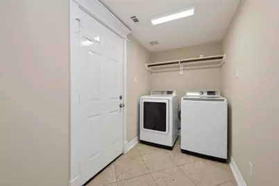 13703 Templar Lane, Sugar Land, TX 77498 - Photo 18