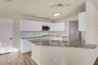 5017 Parkcrest Drive, La Porte, TX 77571 - Photo 8