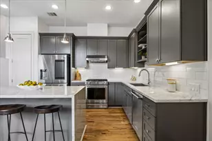 1317 W Clay St, Houston, TX 77019 - Photo 8